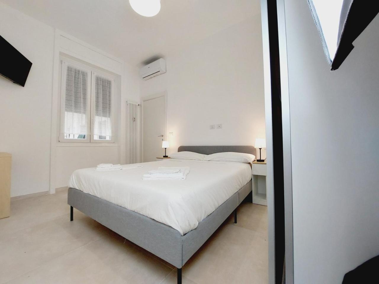 Waterfront Park Apartment *